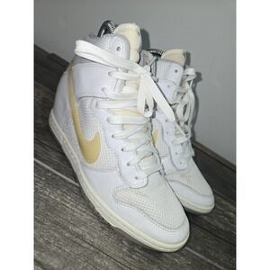 Nike Dunk Sky High Women's Size 8 White Sneakers Shoes Hidden Wedge 644877-100